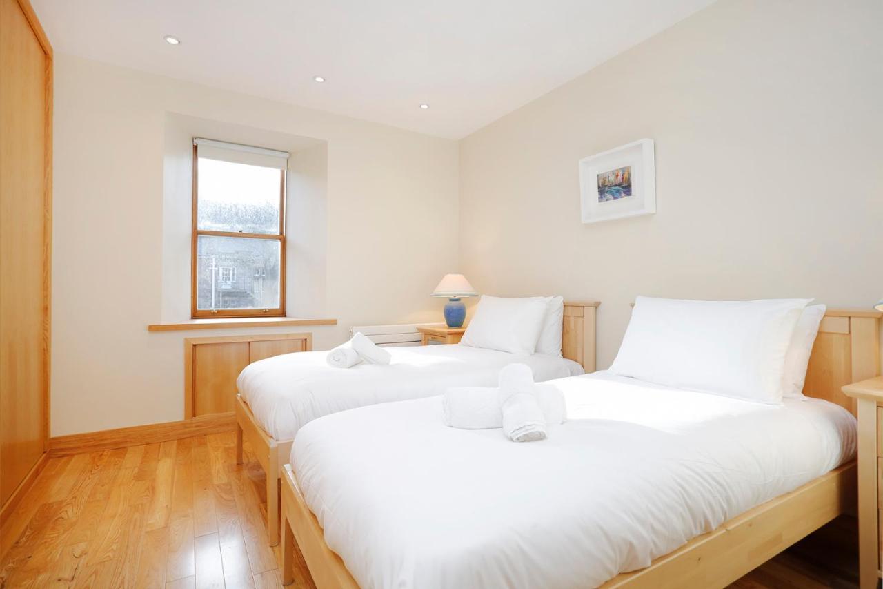 Joivy Unique Mezzanine Apartment In St Andrews Bagian luar foto