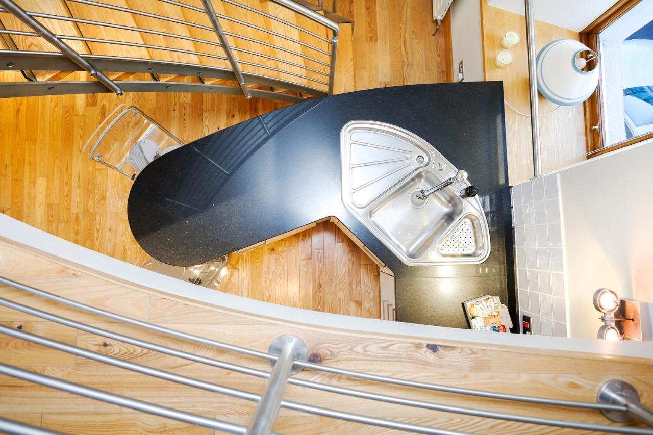 Joivy Unique Mezzanine Apartment In St Andrews Bagian luar foto