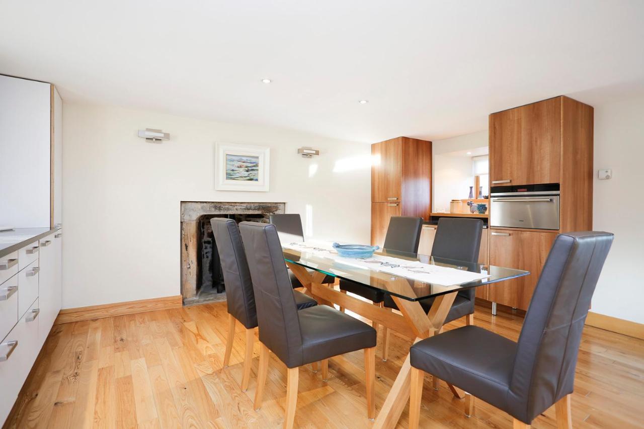 Joivy Unique Mezzanine Apartment In St Andrews Bagian luar foto