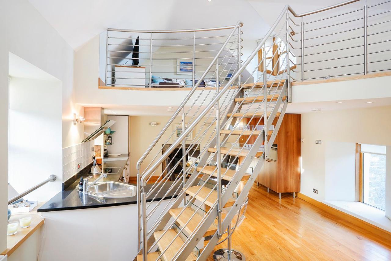 Joivy Unique Mezzanine Apartment In St Andrews Bagian luar foto